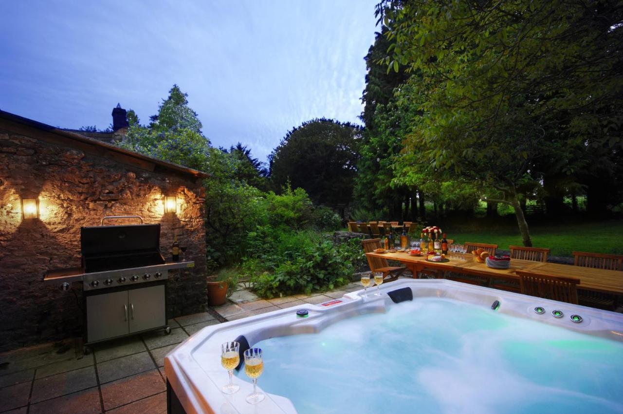 Topside House - Beautiful 7 Bedroom House With Hottub Wifi And Parking Near Bath Wells Frome Oakhill Zewnętrze zdjęcie