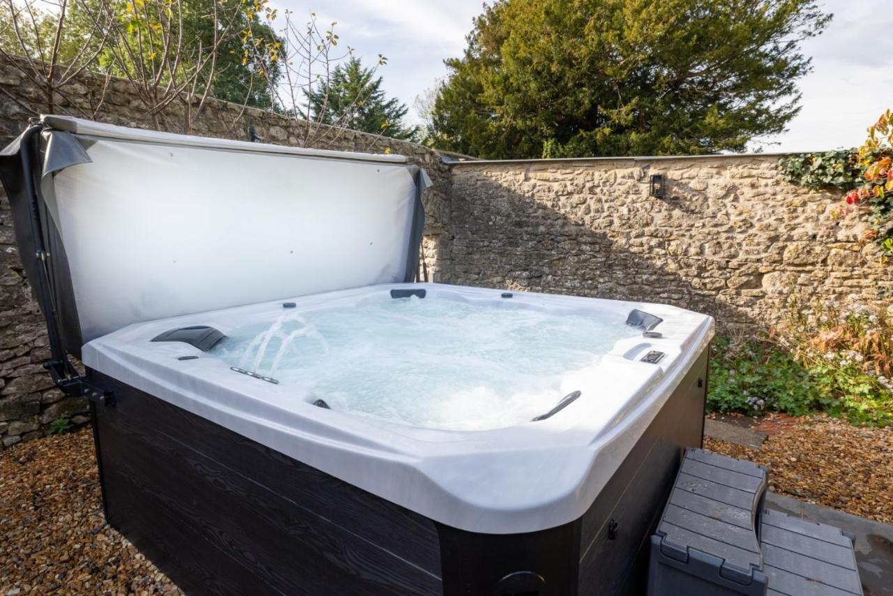 Topside House - Beautiful 7 Bedroom House With Hottub Wifi And Parking Near Bath Wells Frome Oakhill Zewnętrze zdjęcie