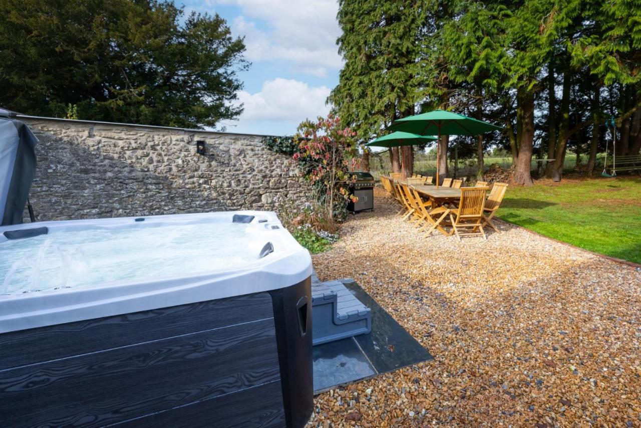 Topside House - Beautiful 7 Bedroom House With Hottub Wifi And Parking Near Bath Wells Frome Oakhill Zewnętrze zdjęcie